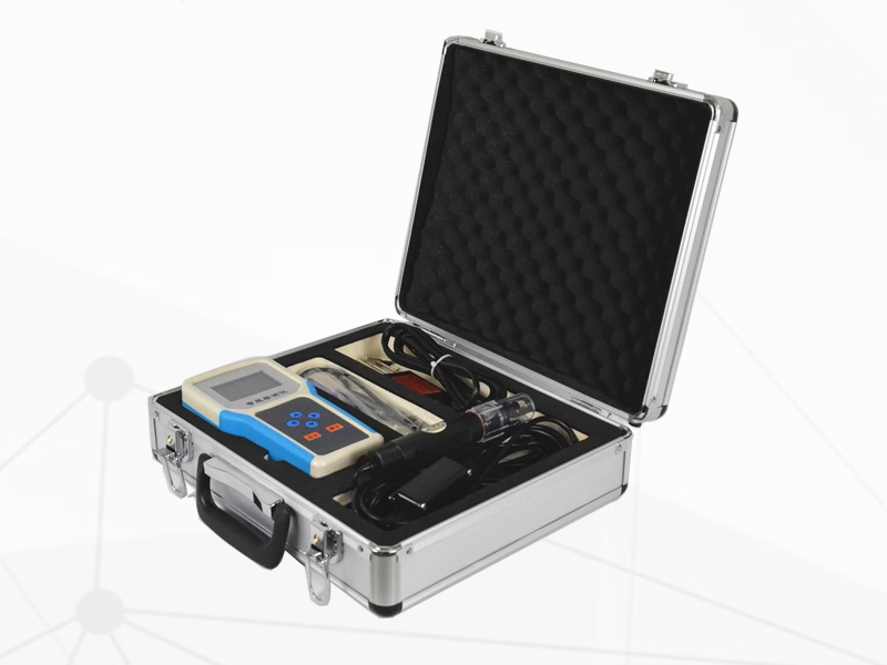 土壤水分溫度鹽分PH測定儀,可實時采集被測土壤數據 土壤水分溫度鹽分PH測定儀,可實時采集被測土壤數據