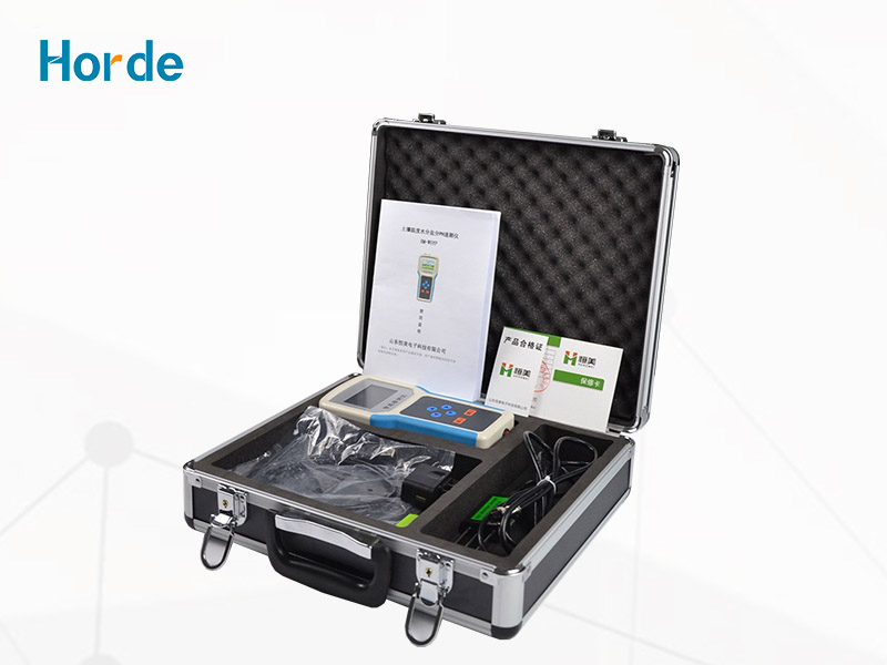 土壤鹽分檢測儀，可輔助溫室大棚種植